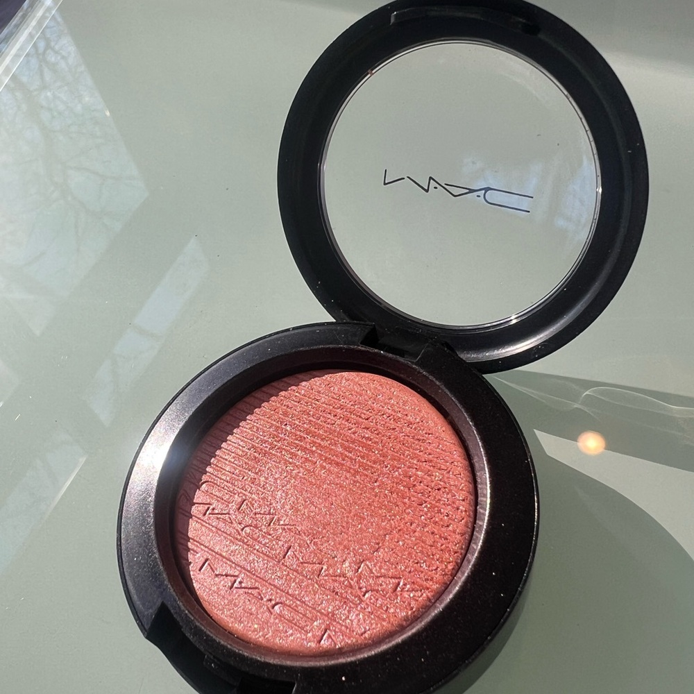 MAC Cosmetics Extra Dimension Blush in Fairly Precious
